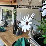 Bed and breakfast Safir Przy Samym Wyciagu Karpacz