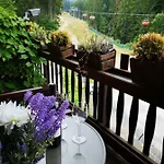 Bed and breakfast Safir Przy Samym Wyciagu