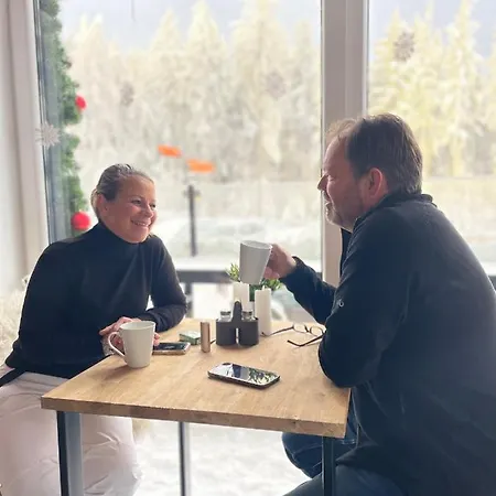 Bed & Breakfast Safir Przy Samym Wyciagu